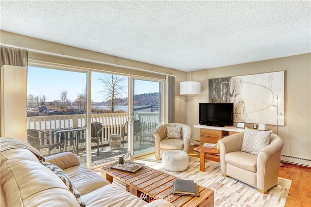 $435,000 | 5021 Ripley Lane North, Unit 102, Renton, WA 98056