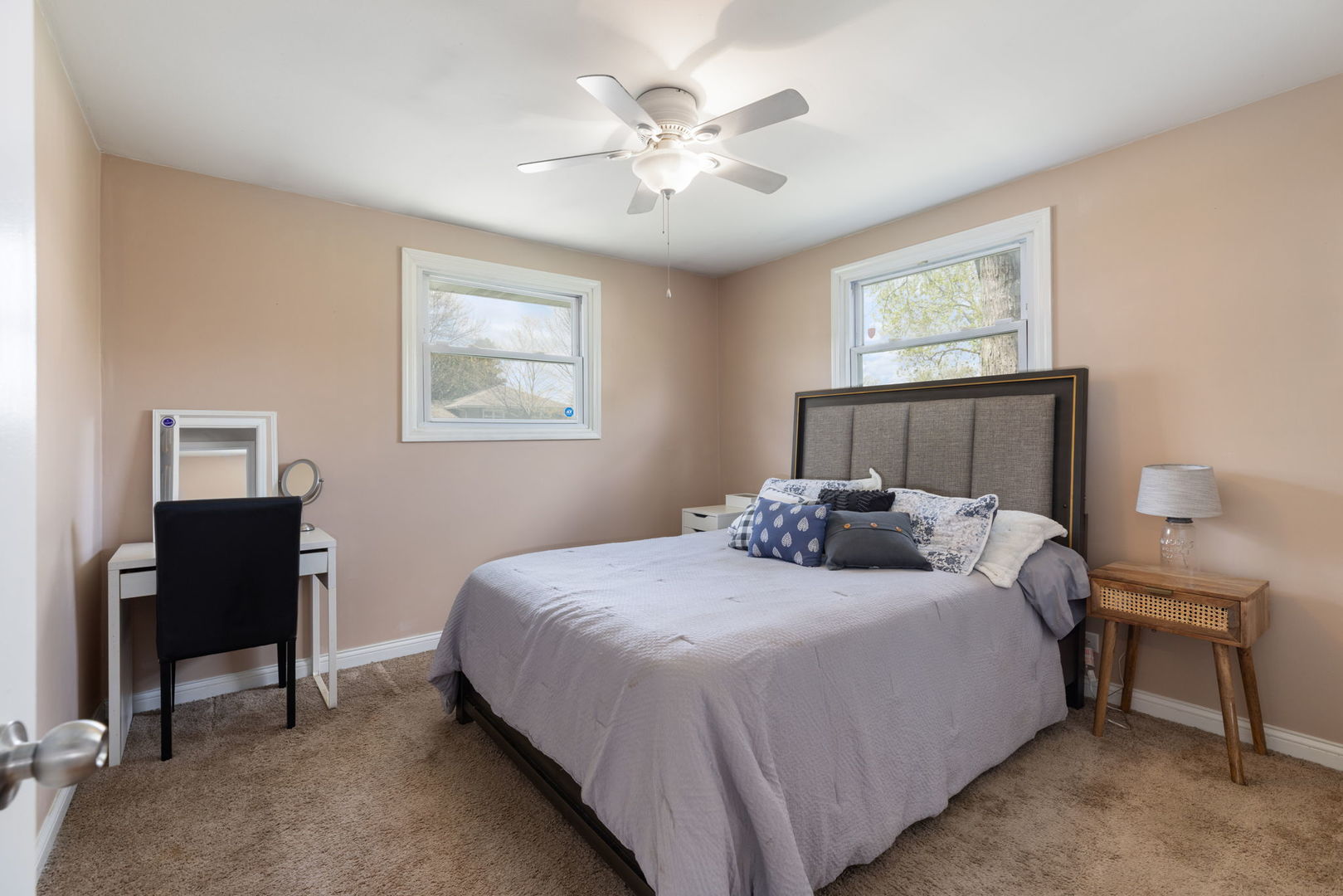 575 Aztec Drive Carol Stream, IL 60188 - Photo 11 of 20 a bedroom with a bed and a table