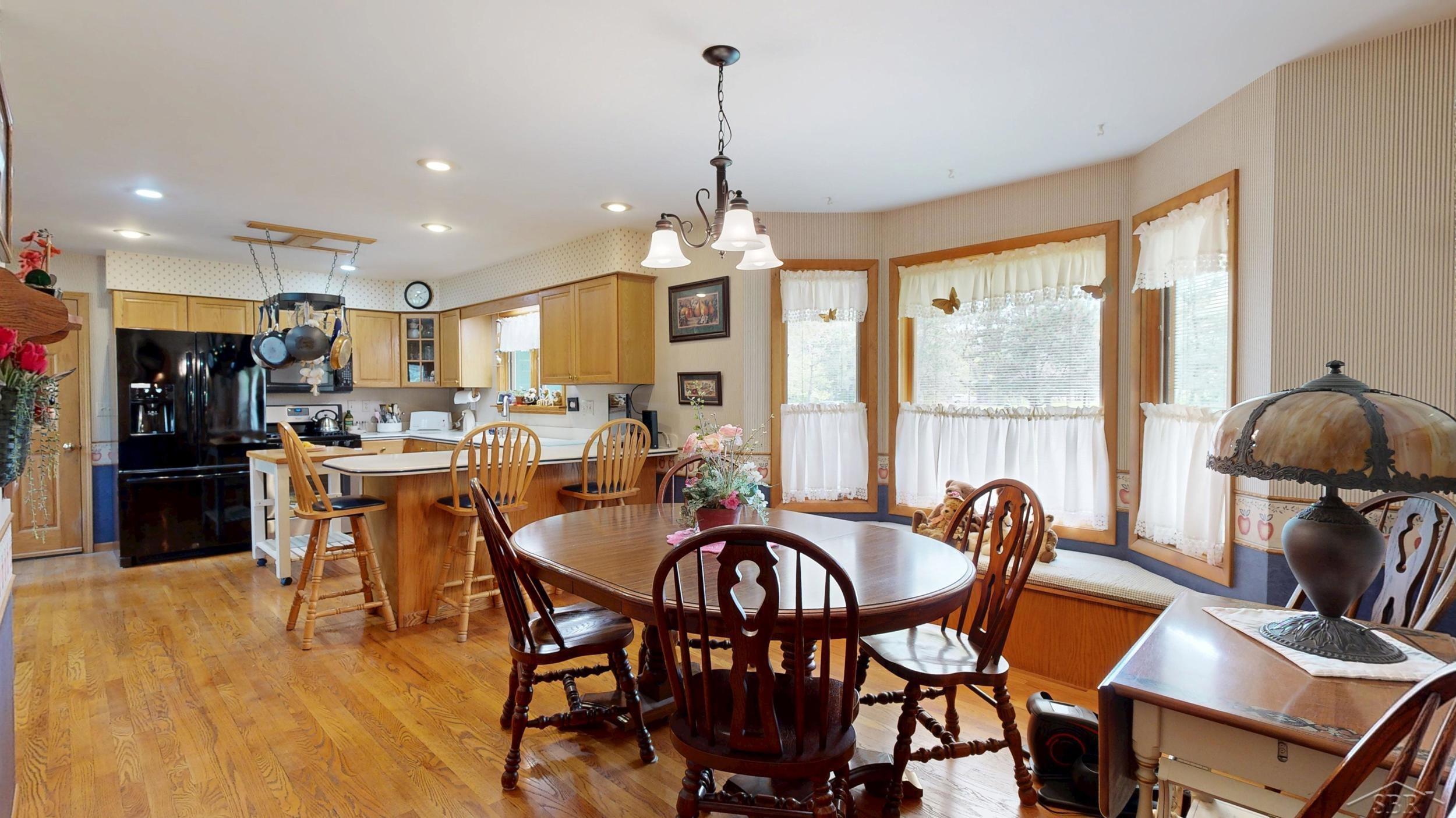 5220 North River Road Freeland, MI 48623 - Photo 23 of 47