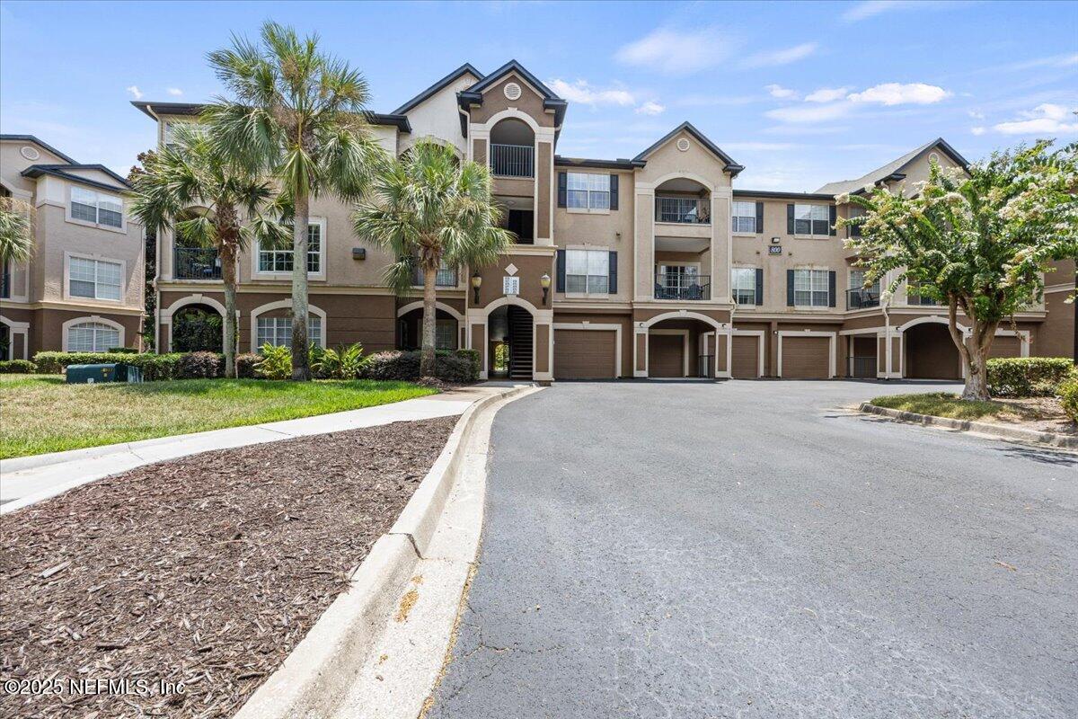 10961 Burnt Mill Rd #815