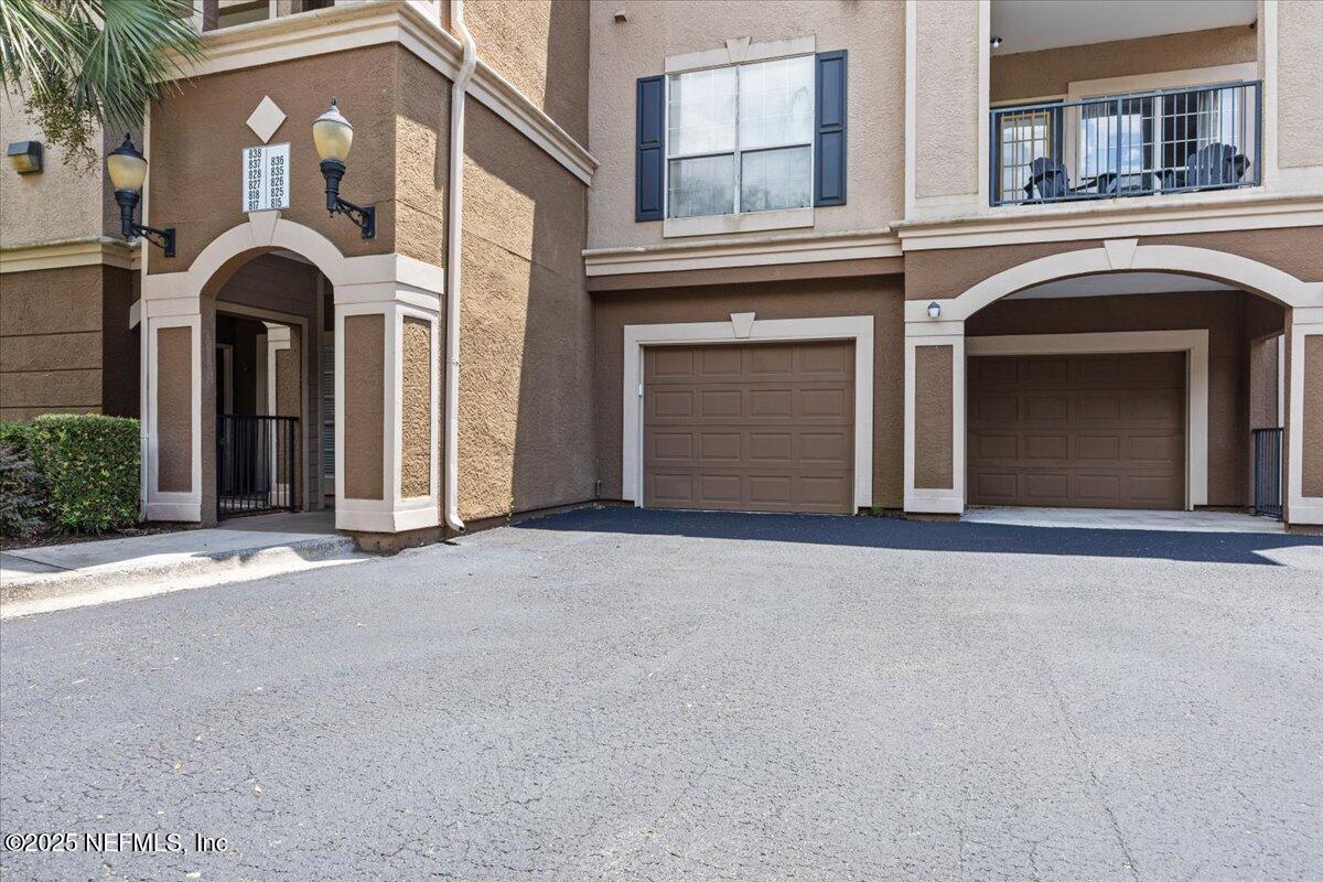 10961 Burnt Mill Road, Unit 815 Jacksonville, FL 32256 - Photo 2 of 35 02-Photo - 002