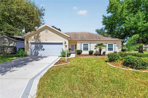 $299,900 | 3916 Manor Oaks Court, Leesburg, FL 34748