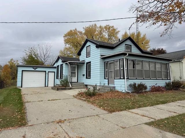 $169,000 | 2411 11th Street, Monroe, WI 53566