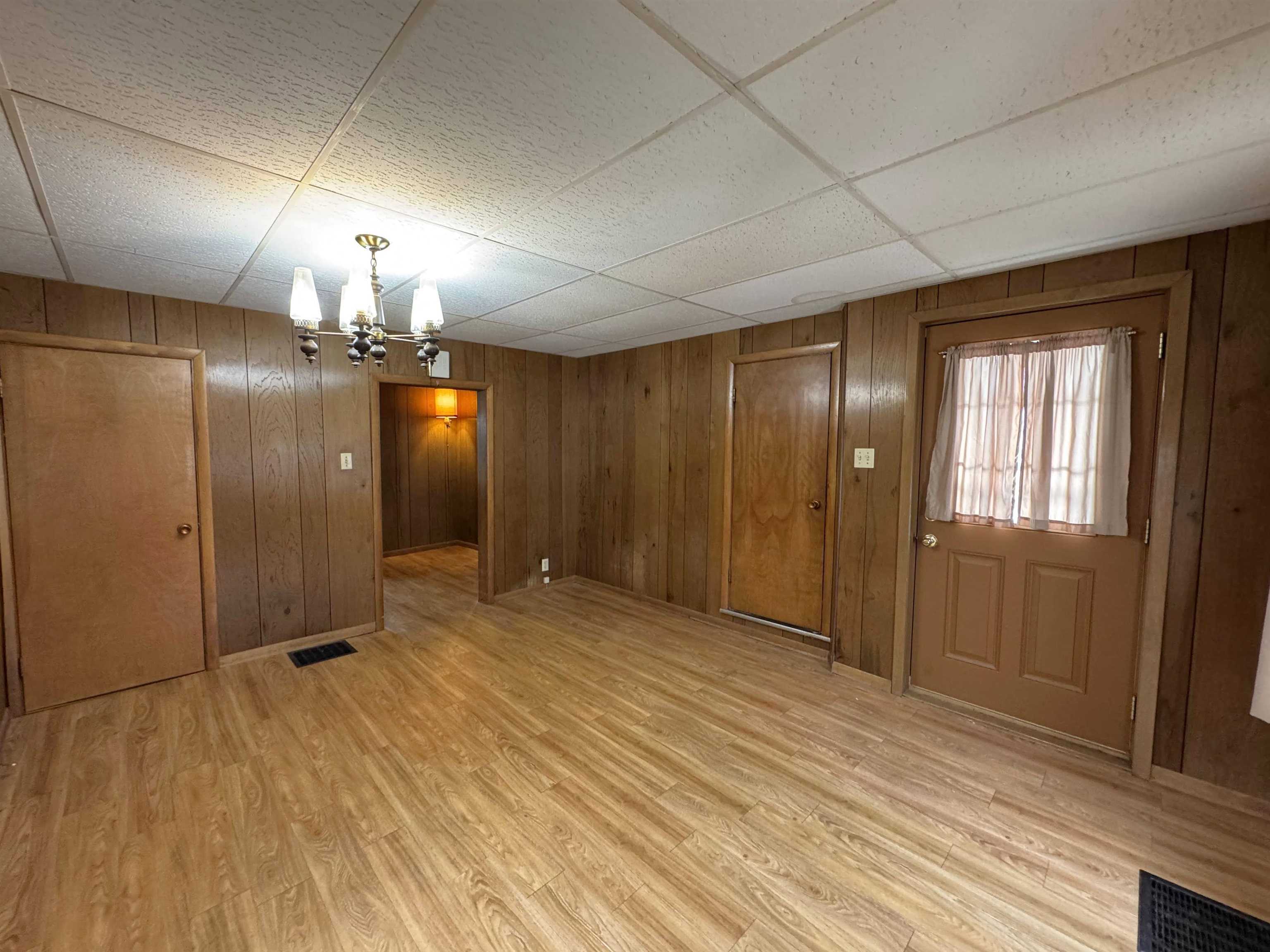 2411 11th Street Monroe, WI 53566 - Photo 14 of 45