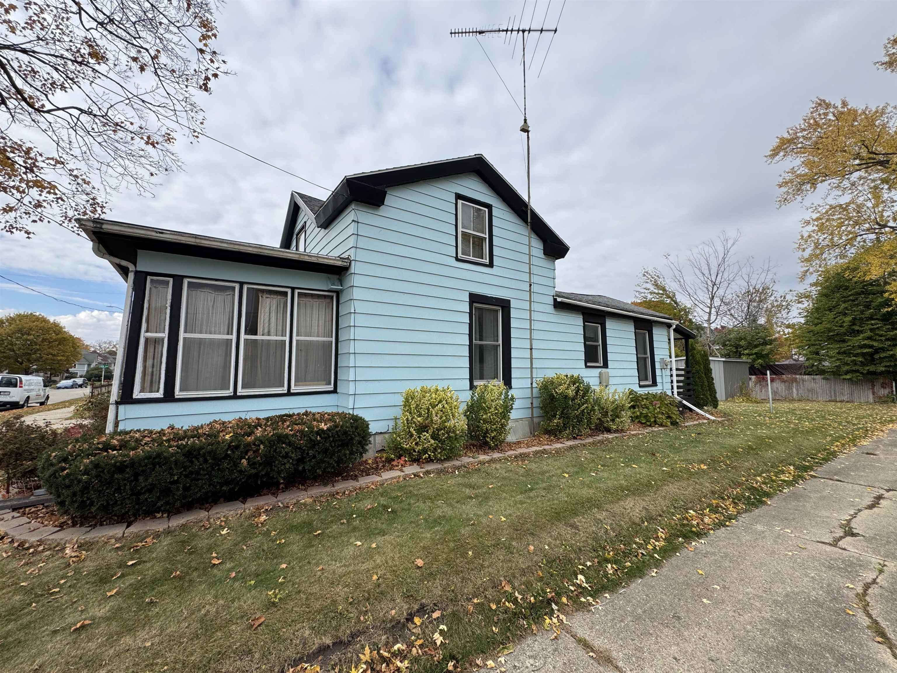 2411 11th Street Monroe, WI 53566 - Photo 4 of 45