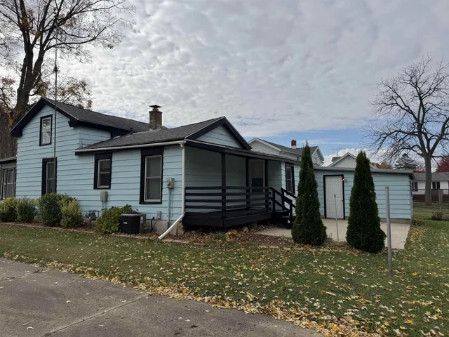 $169,000 | 2411 11th Street, Monroe, WI 53566