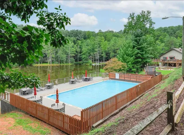 $849,000 | 1228 Powder Horn Mountain Road, Deep Gap, NC 28618