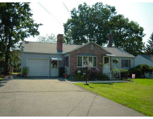 154 Croyden Terrace Springfield, MA 01104 - Photo 1 of 26 Gallery Image 1