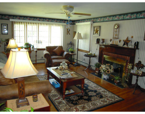 154 Croyden Terrace Springfield, MA 01104 - Photo 11 of 26 Gallery Image 11