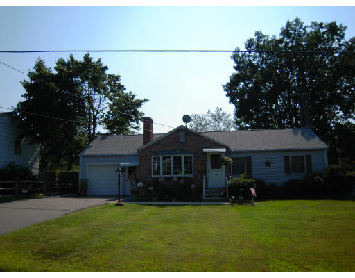 154 Croyden Terrace Springfield, MA 01104 - Photo 5 of 26 Gallery Image 5