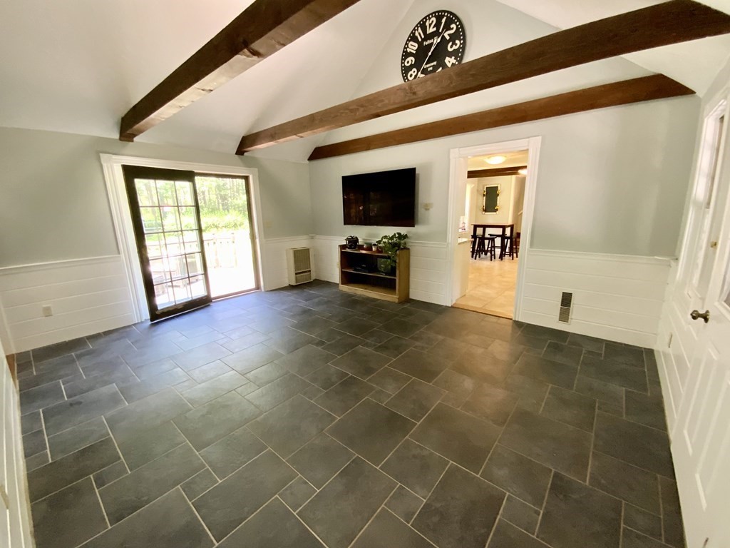 25 Spring Street Plympton, MA 02367 - Photo 8 of 35 Gallery Image 8