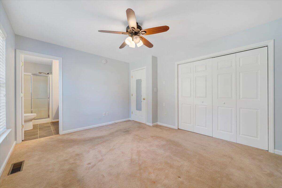 5910 Huntridge Road Roanoke, VA 24019 - Photo 12 of 21 Primary Bedroom