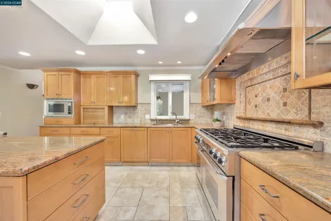 $2,195,000 | 3196 Lucas Circle, Lafayette, CA 94549