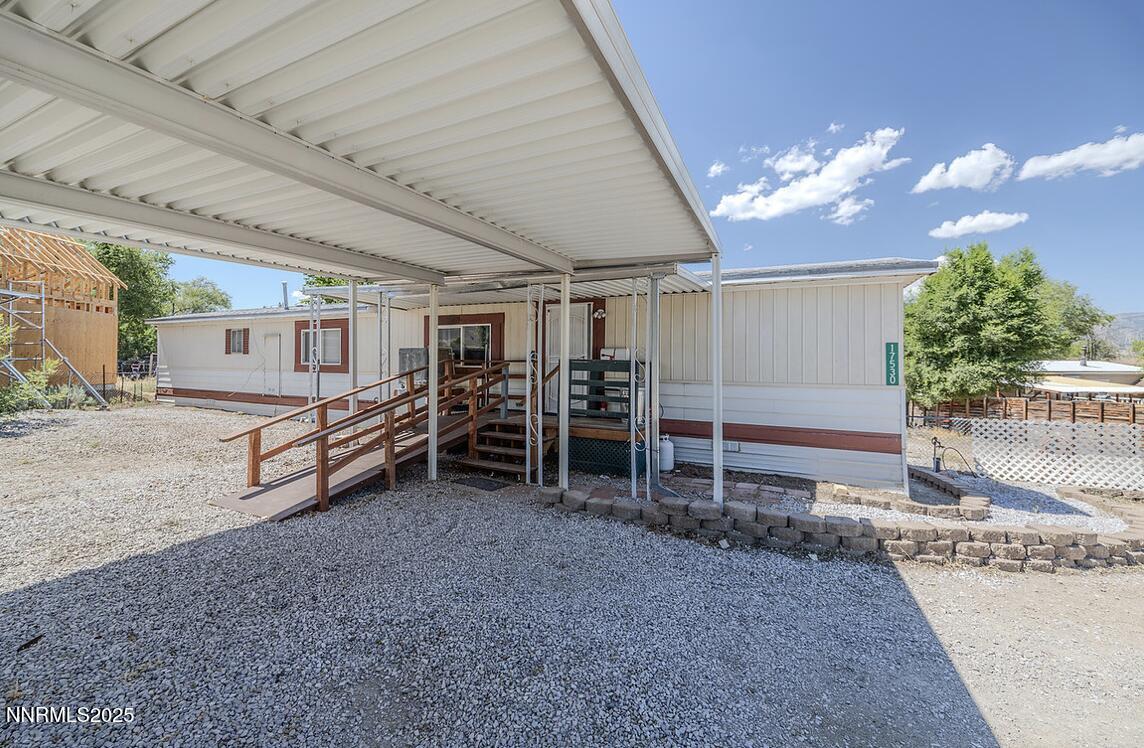 17530 Thrush Lane Reno, NV 89508 - Photo 20 of 25 a view of a room with furniture