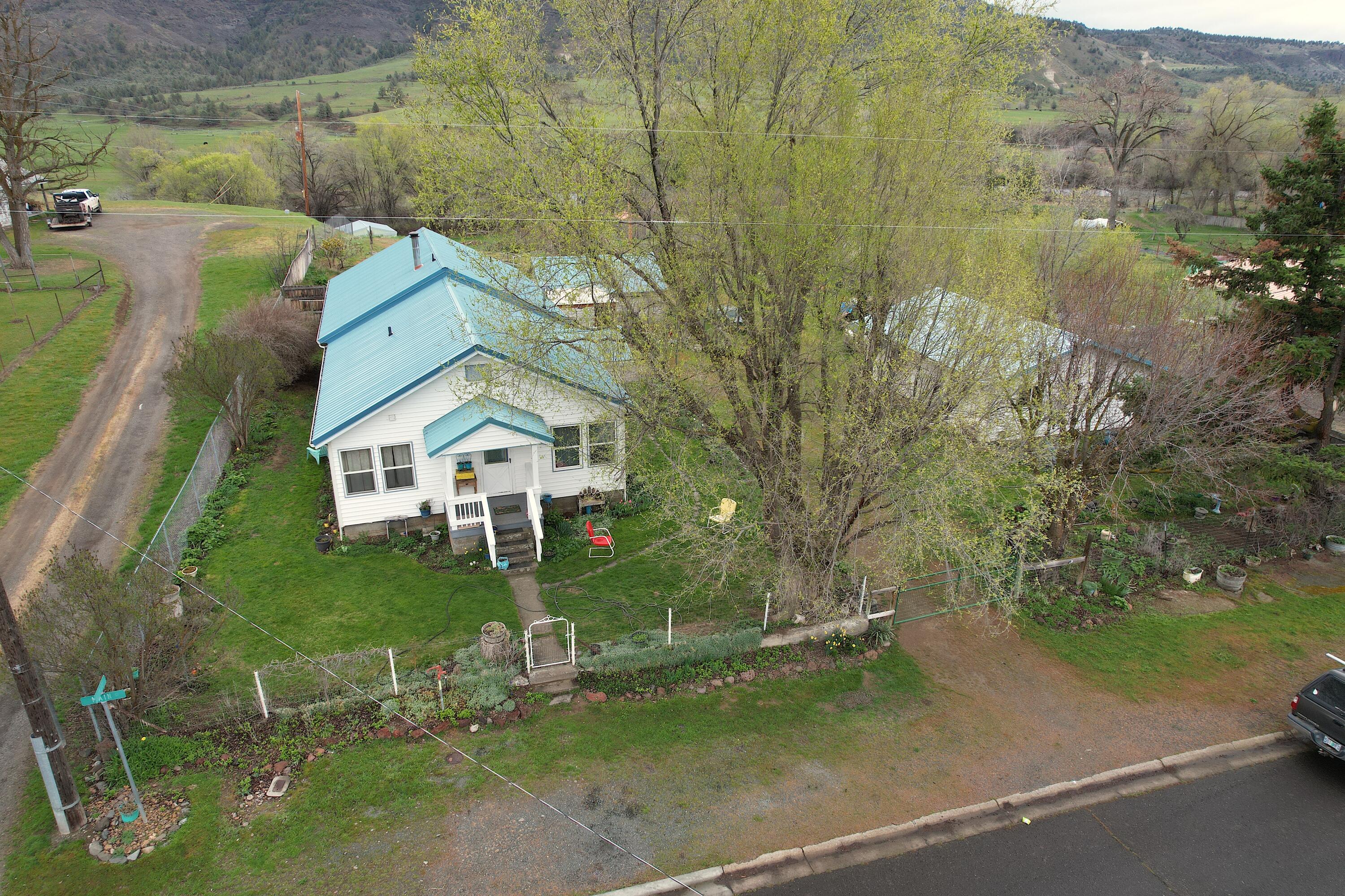 298 Main Street Monument, OR 97864 - Photo 52 of 66 dji_fly_20260331_110922_668_177498099908