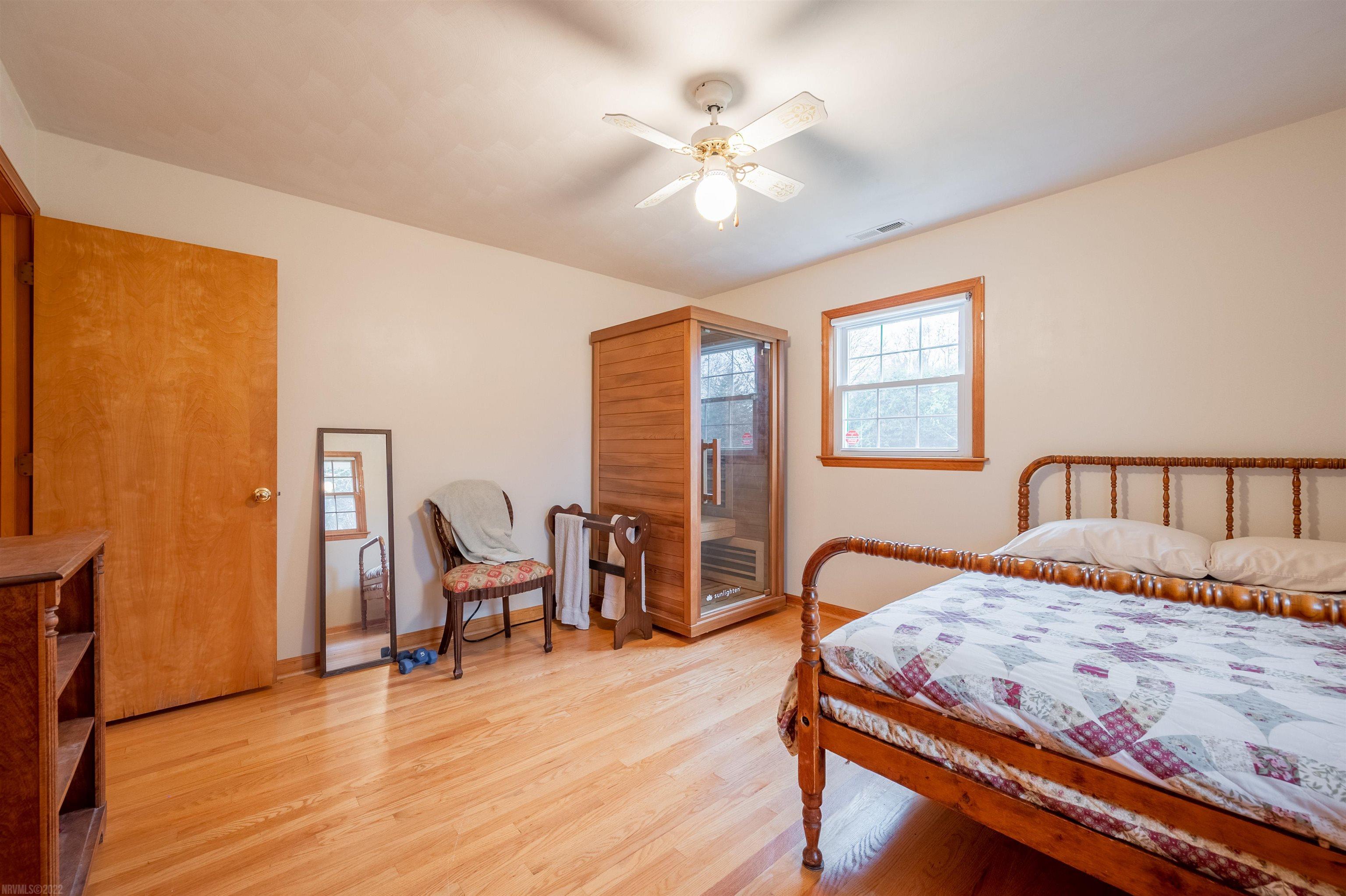 1306 Bishop Road Blacksburg, VA 24060 - Photo 32 of 83 Gallery Image 32