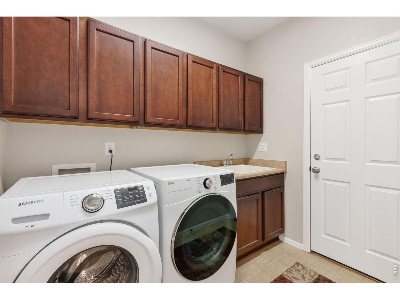 600 Botley Drive Windsor, CO 80550 - Photo 14 of 40 Laundry Room with utility sink