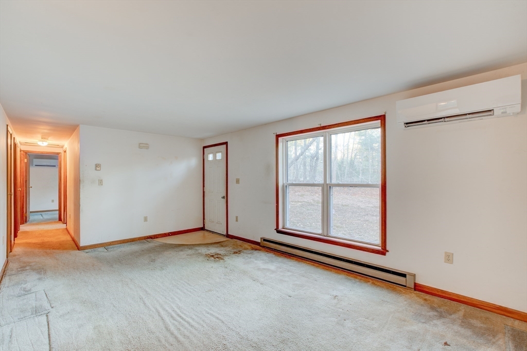 70 Ashburnham State Road Westminster, MA 01473 - Photo 13 of 32 an empty room with windows