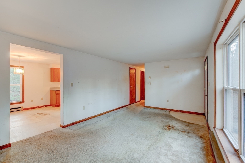 70 Ashburnham State Road Westminster, MA 01473 - Photo 14 of 32 an empty room with windows