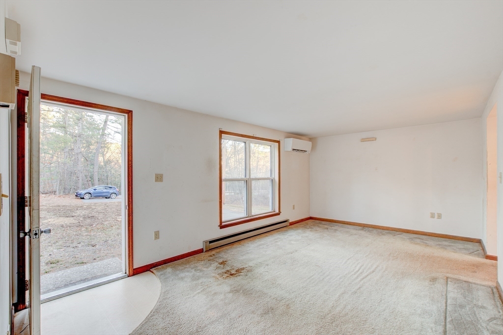 70 Ashburnham State Road Westminster, MA 01473 - Photo 17 of 32 an empty room with window