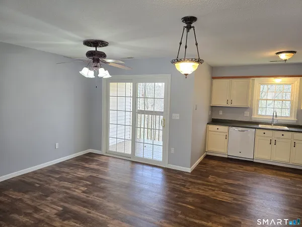 $259,900 | 177 Bemis Street, Unit 4D, Plymouth, CT 06786