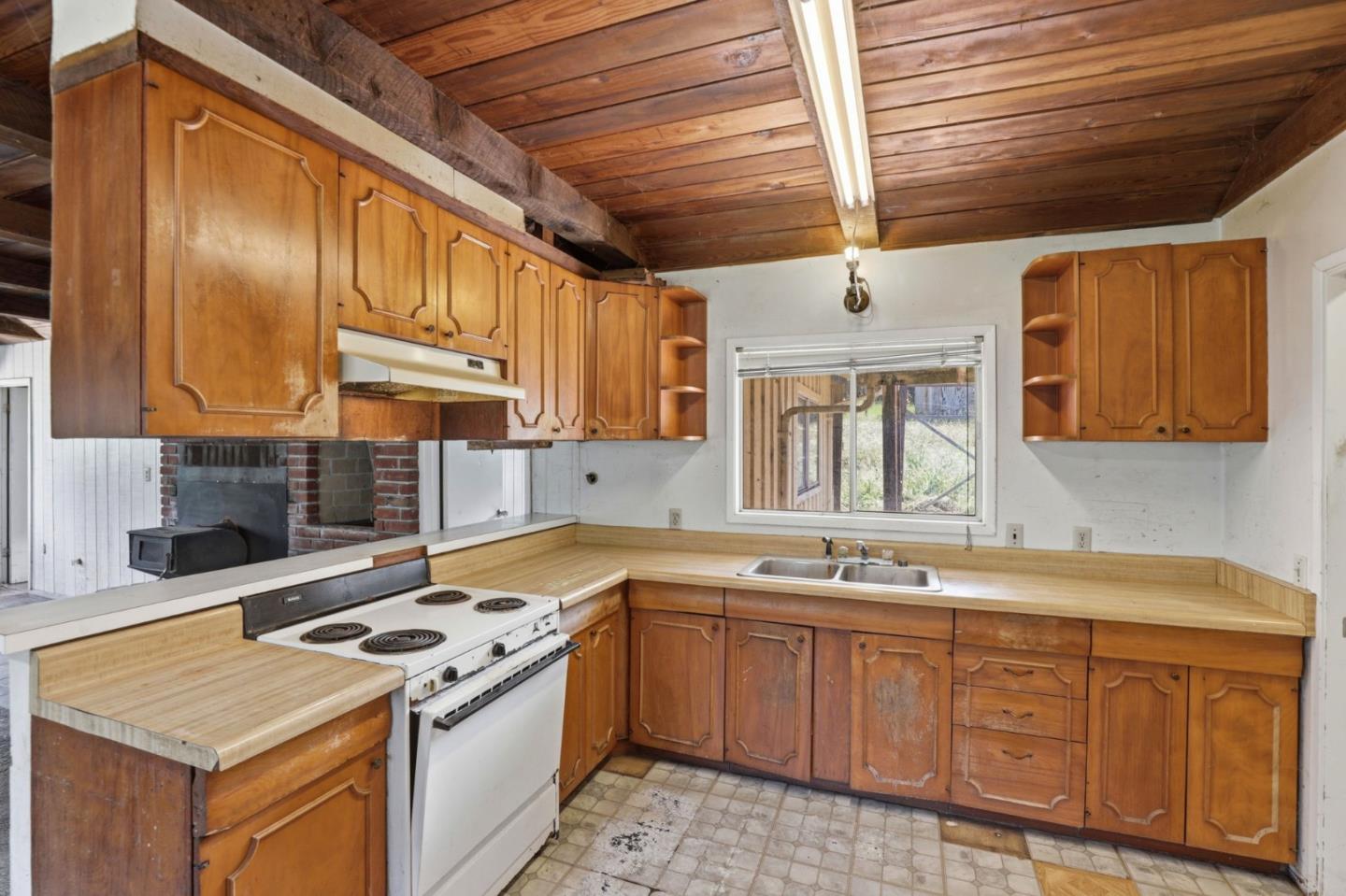 1443 Elkhorn Road Watsonville, CA 95076 - Photo 13 of 41