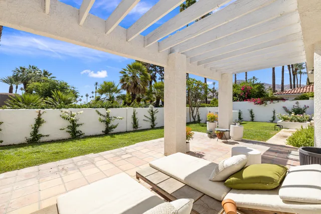 $1,570,000 | 75465 Montecito Drive, Indian Wells, CA 92210