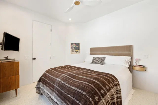 $1,570,000 | 75465 Montecito Drive, Indian Wells, CA 92210