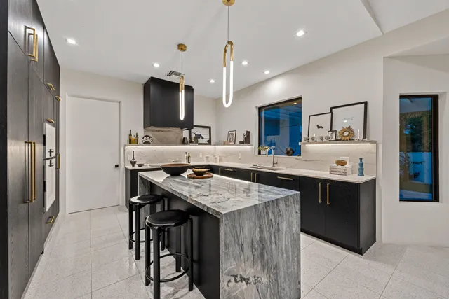 $1,570,000 | 75465 Montecito Drive, Indian Wells, CA 92210