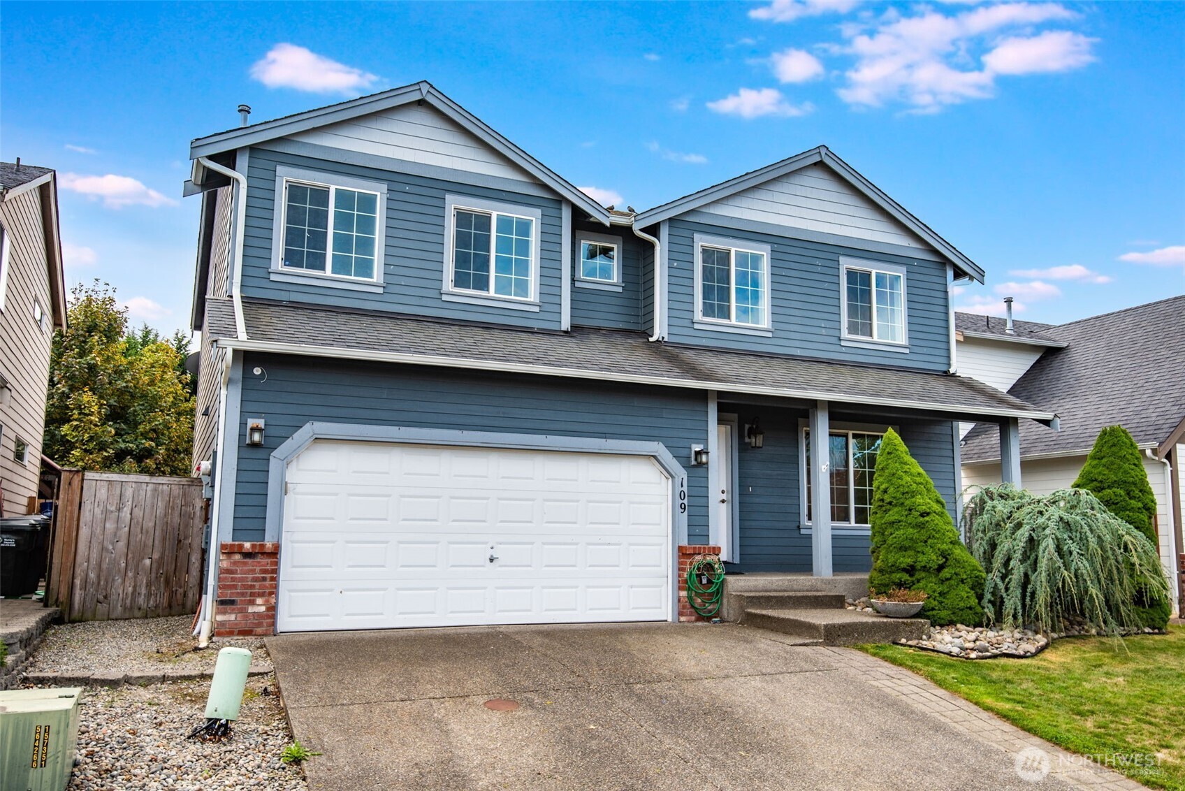 109 Robin Street Southwest Orting, WA 98360 - Photo 2 of 37 Gallery Image 2