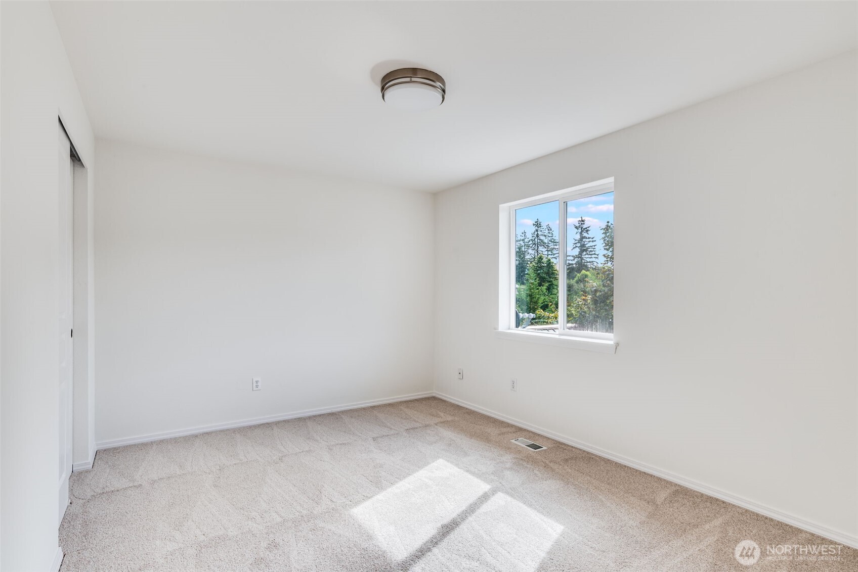 109 Robin Street Southwest Orting, WA 98360 - Photo 23 of 37 Gallery Image 23