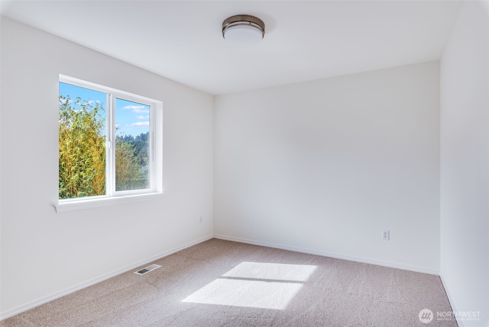 109 Robin Street Southwest Orting, WA 98360 - Photo 25 of 37 Gallery Image 25