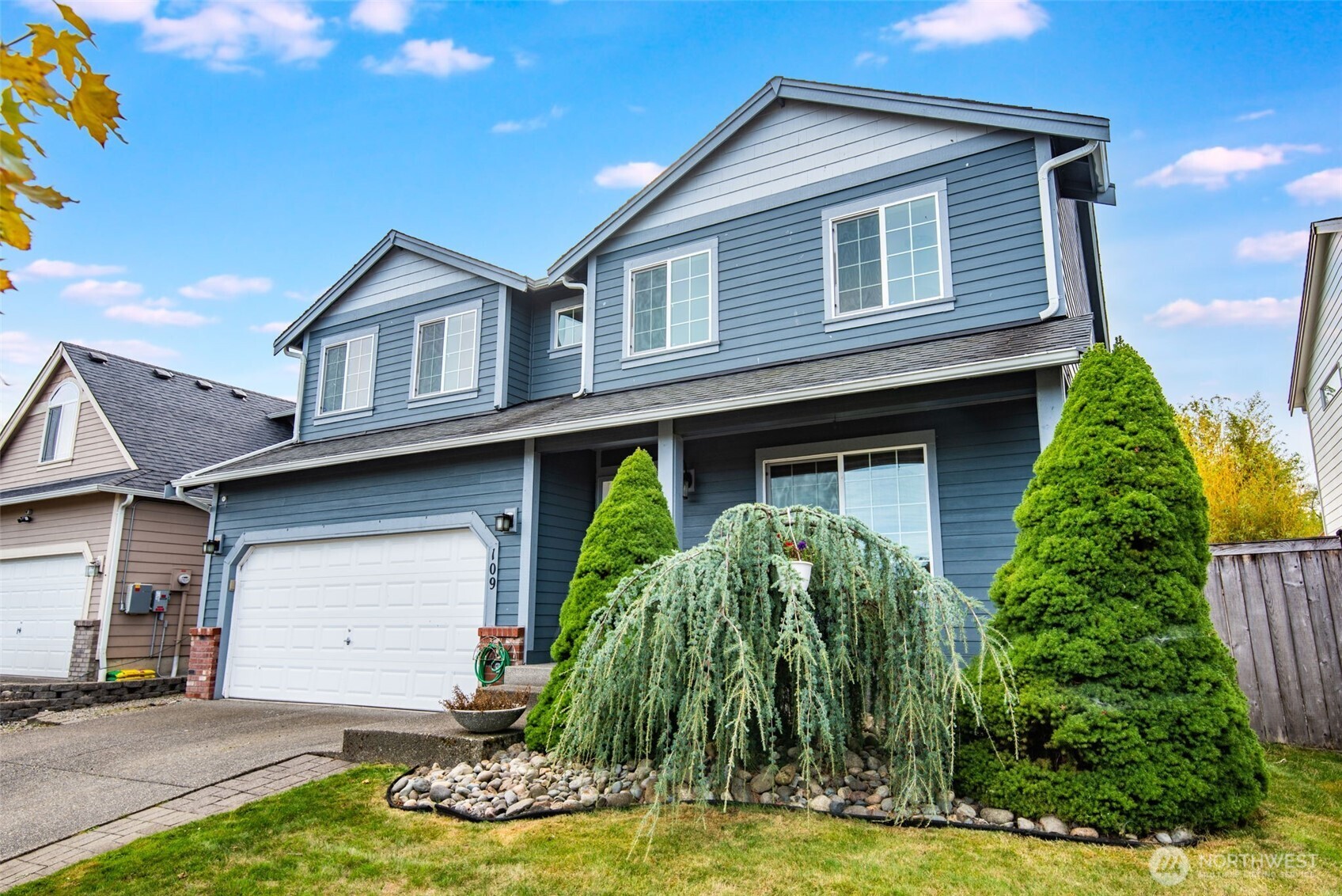 109 Robin Street Southwest Orting, WA 98360 - Photo 3 of 37 Gallery Image 3