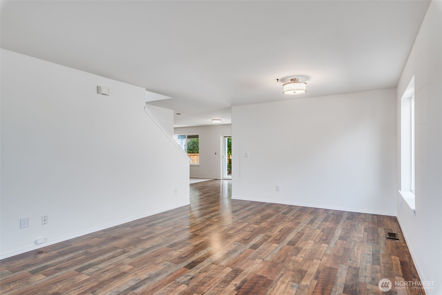 109 Robin Street Southwest Orting, WA 98360 - Photo 5 of 37 Gallery Image 5