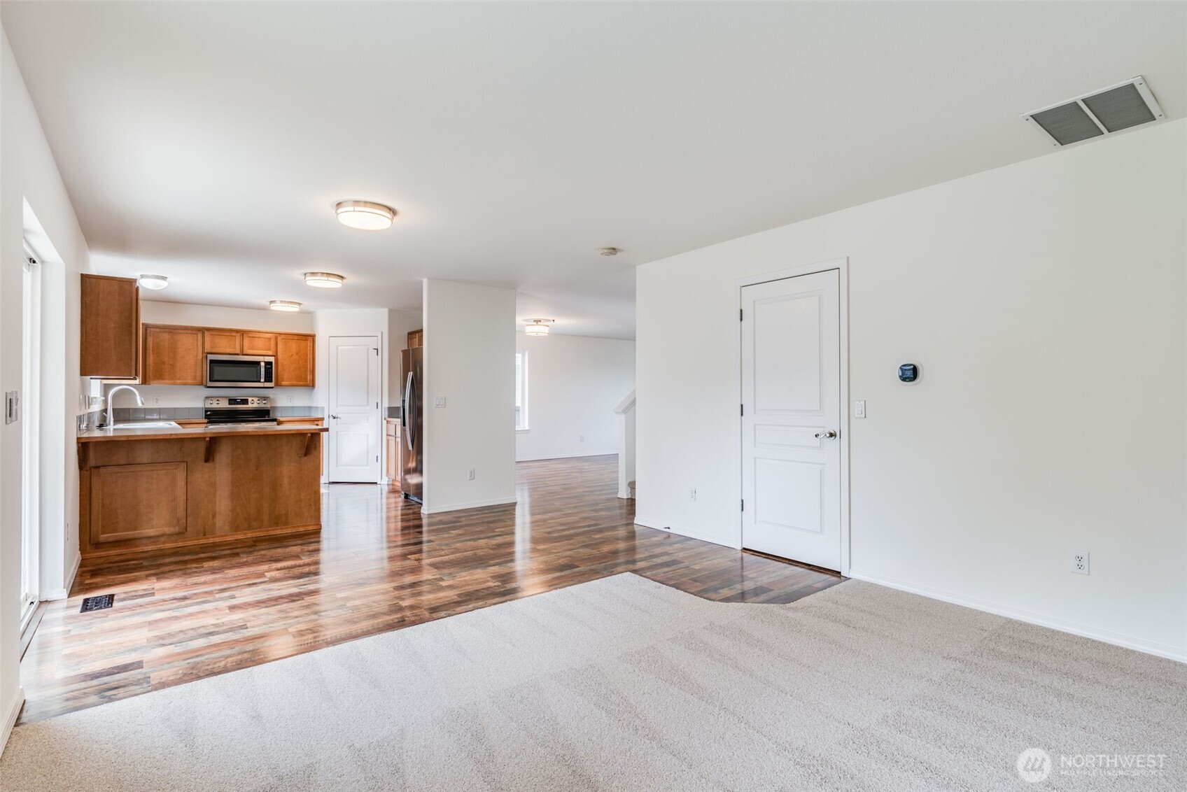 109 Robin Street Southwest Orting, WA 98360 - Photo 10 of 37 Gallery Image 10