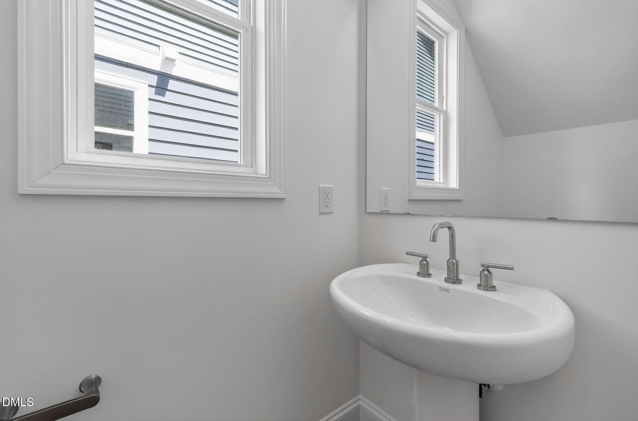 518 Heather Drive, Unit 1/2 Raleigh, NC 27606 - Photo 9 of 42