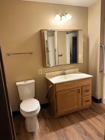 $1,500 | 611 Main Street South, Unit 205, Renville, MN 56284