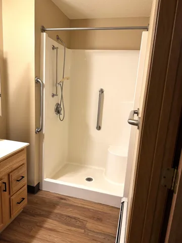 $1,500 | 611 Main Street South, Unit 205, Renville, MN 56284