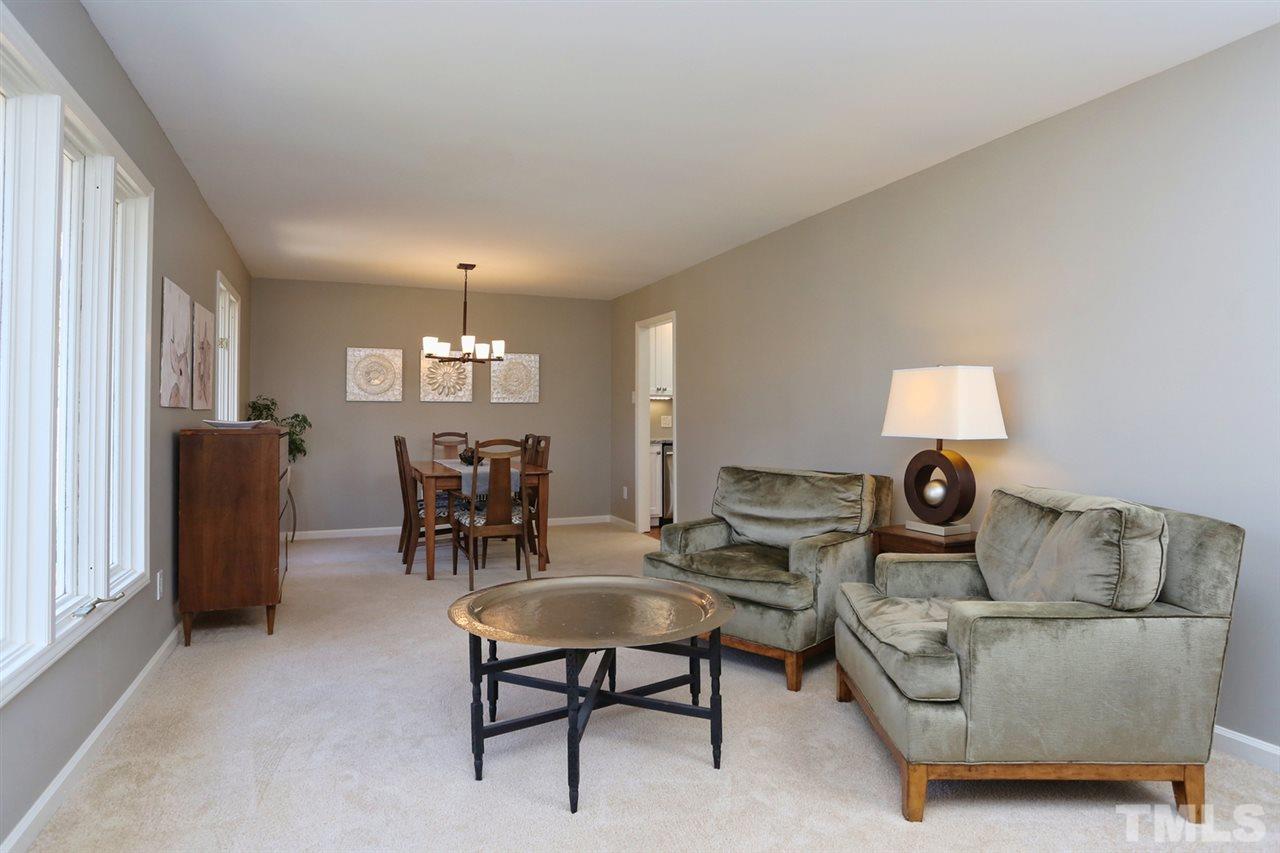 5304 Applegate Court Raleigh, NC 27609 - Photo 3 of 25
