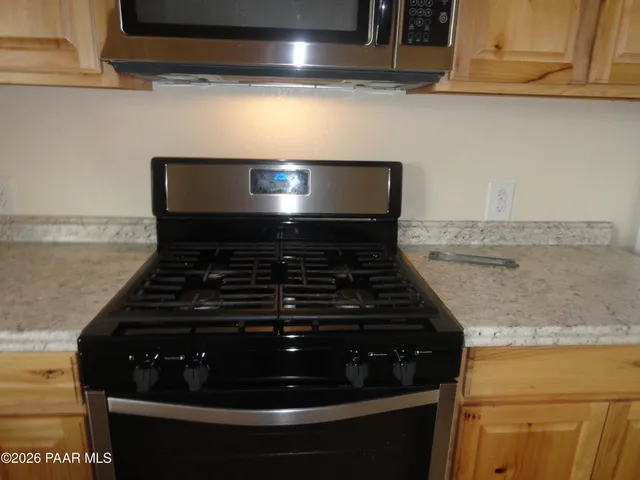 $1,325 | 3100 Bob Court, Unit 2, Prescott Valley, AZ 86314