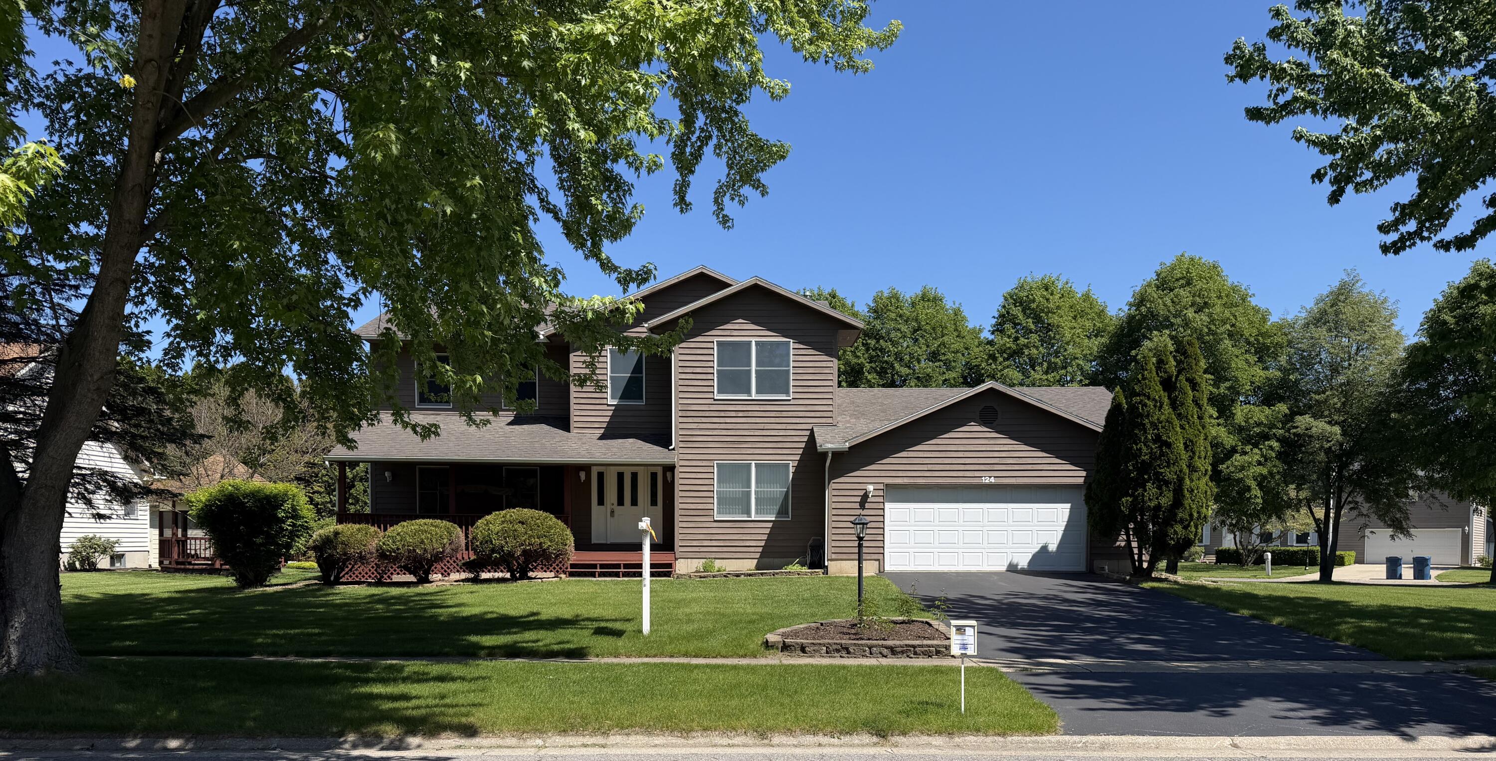 124 Beverly Drive Chesterton, IN 46304 - Photo 1 of 21 3000x1527