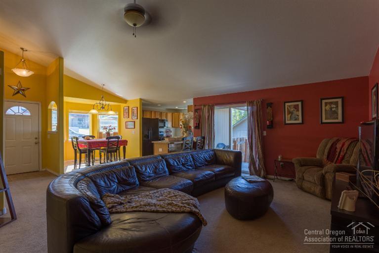 2364 Southwest 33rd Street Redmond, OR 97756 - Photo 4 of 25 Additional Photo