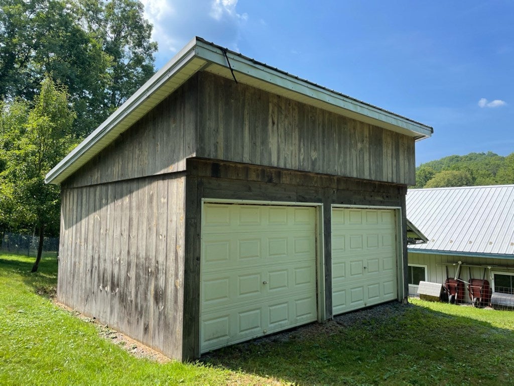 8834 Pogue Road Three Springs, PA 17264 - Photo 4 of 14 Gallery Image 4