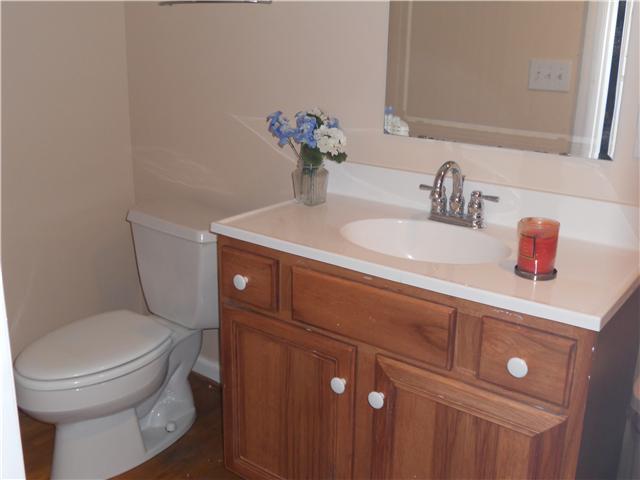 1523 Cardiff Road Columbus, OH 43221 - Photo 14 of 20