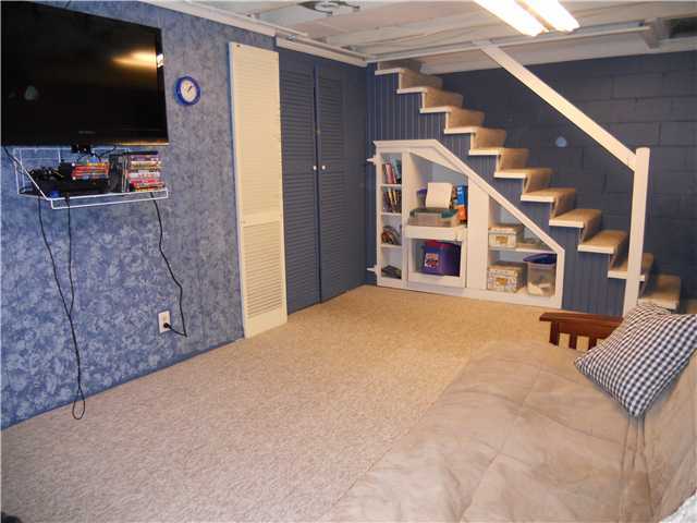 1523 Cardiff Road Columbus, OH 43221 - Photo 18 of 20