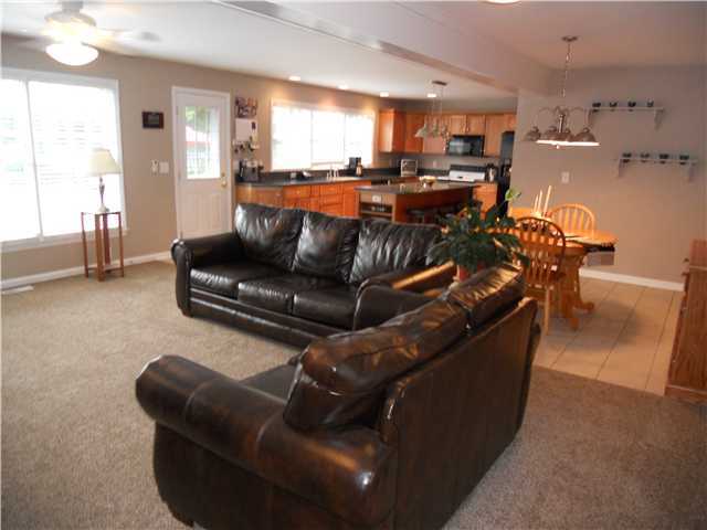 1523 Cardiff Road Columbus, OH 43221 - Photo 4 of 20