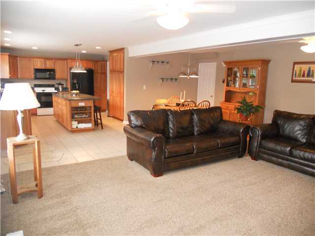1523 Cardiff Road Columbus, OH 43221 - Photo 5 of 20