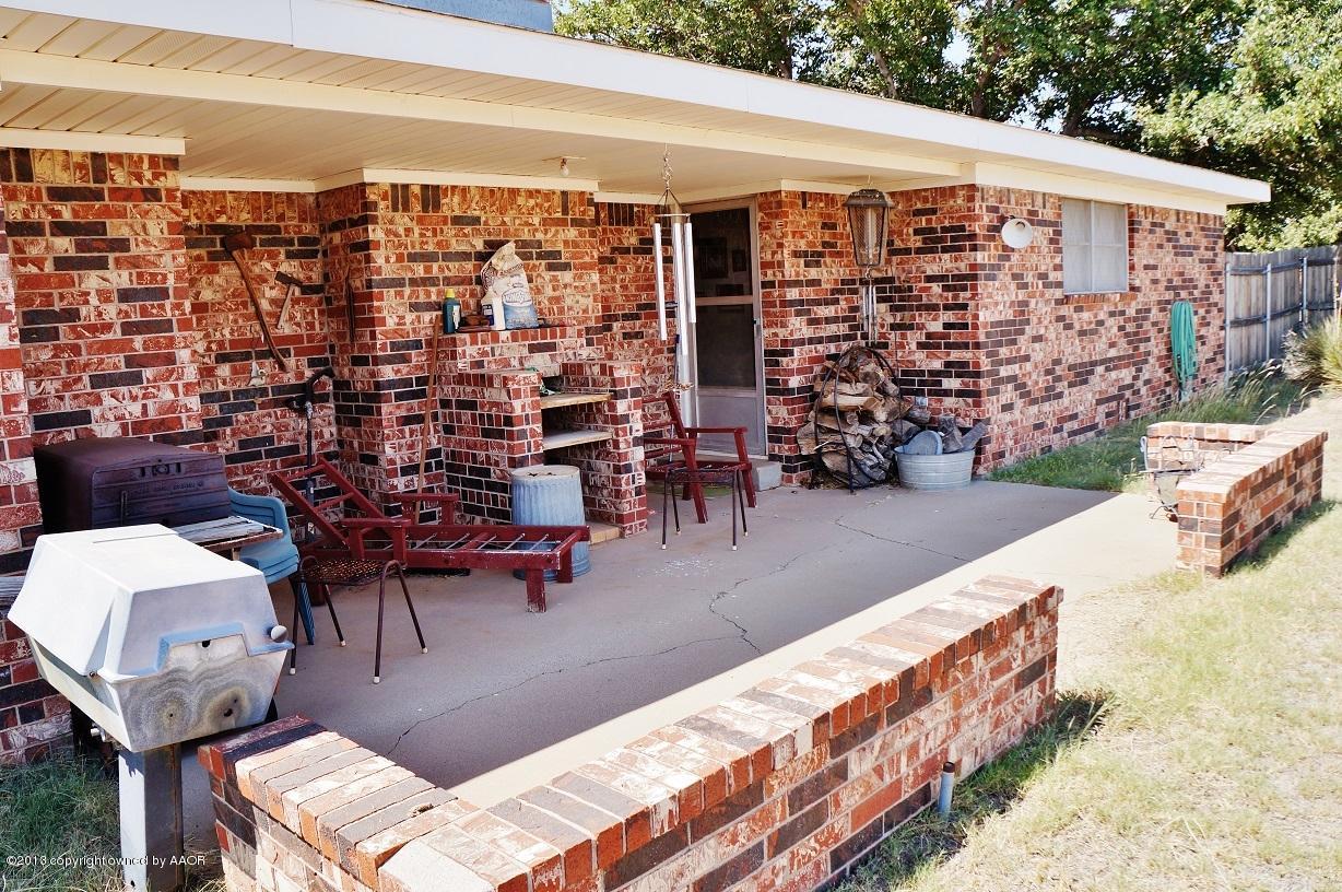 301 Caddo Road Amarillo, TX 79108 - Photo 18 of 22 Back Patio