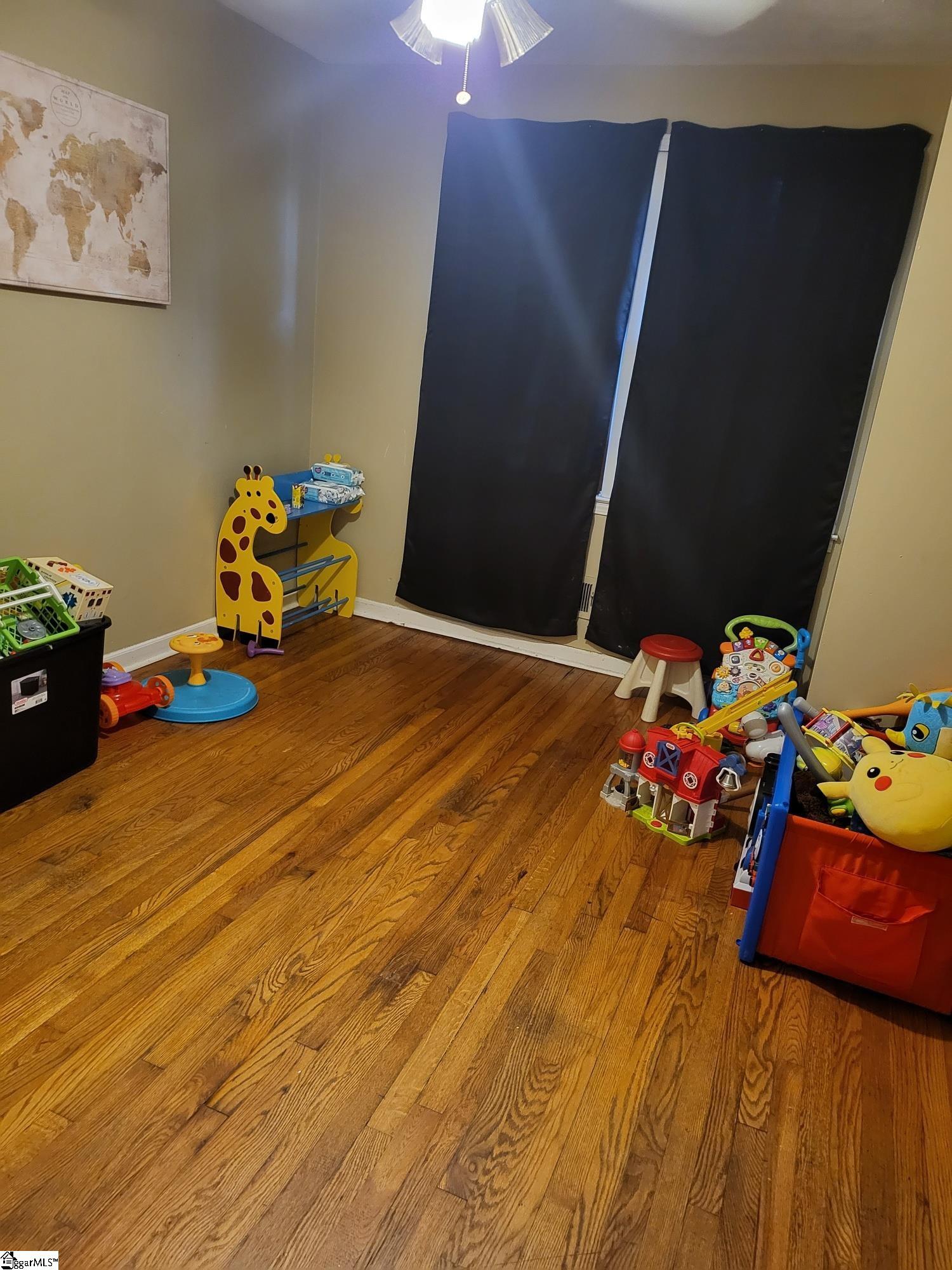 512 Crestfield Road Greenville, SC 29605 - Photo 3 of 10 Gallery Image 3
