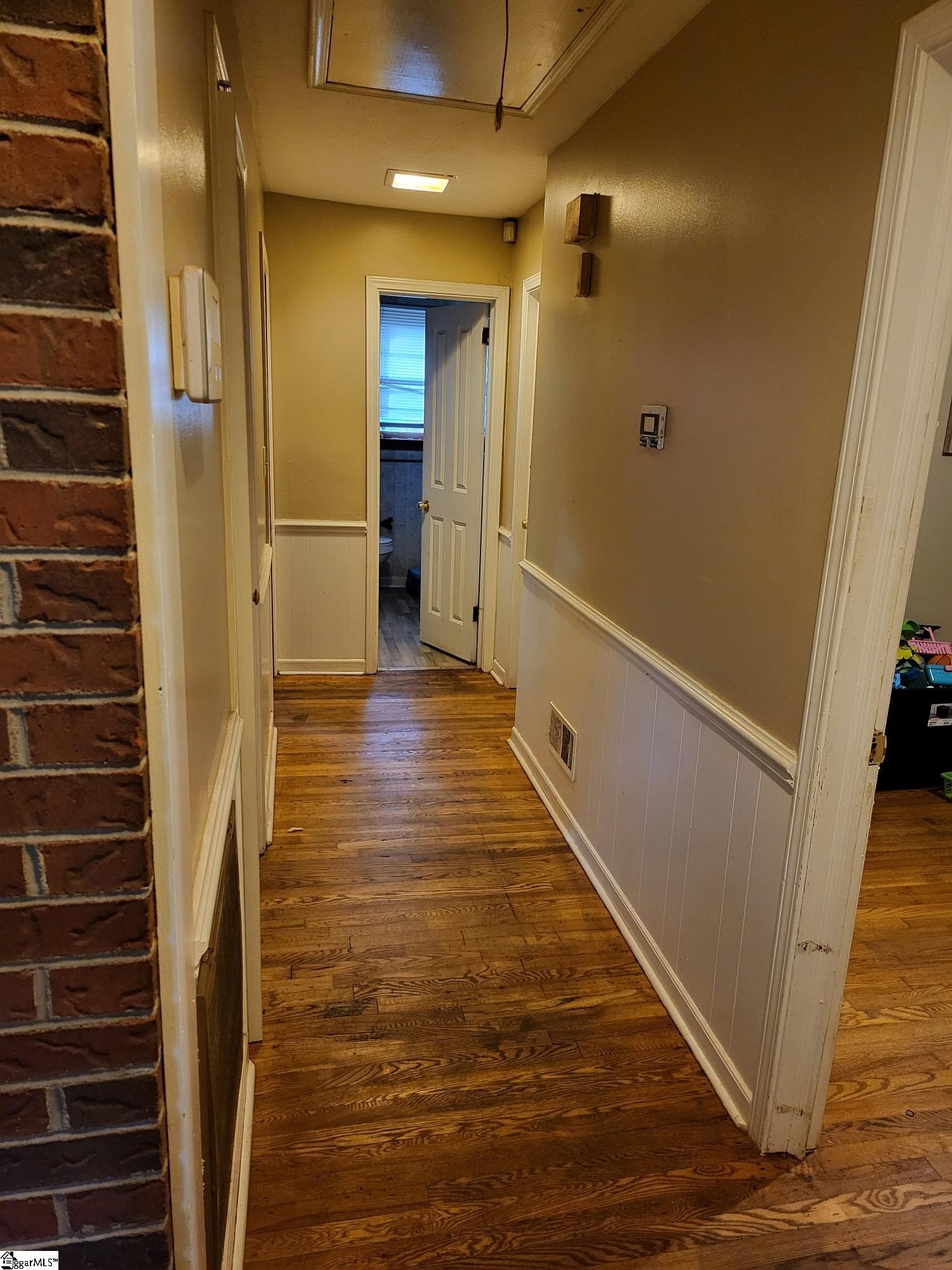 512 Crestfield Road Greenville, SC 29605 - Photo 7 of 10 Gallery Image 7